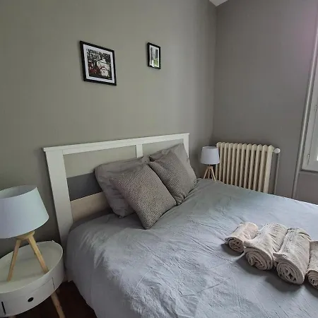 Holiday home Le Clos Des Domes - Centre Avec Jardin Clermont-Ferrand