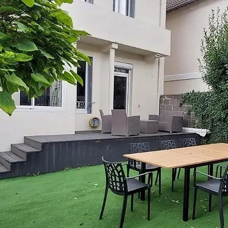 Le Clos Des Domes - Centre Avec Jardin Vakantiehuis *